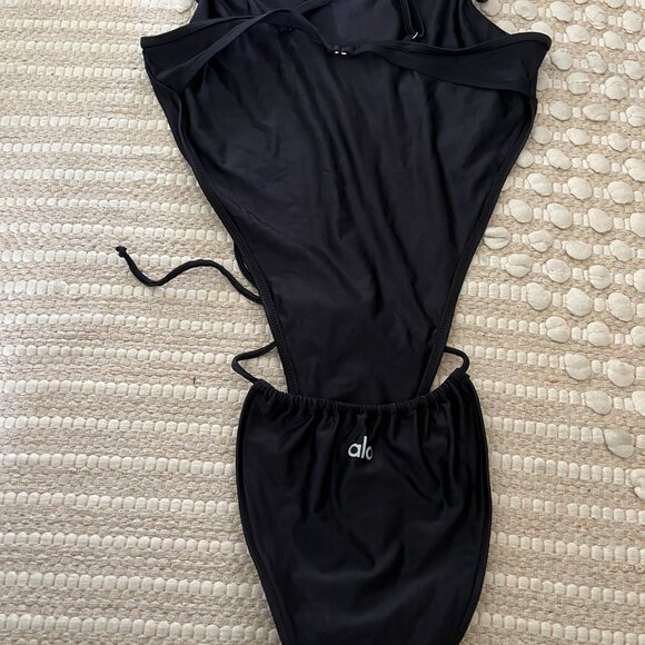 Frankies Bikinis x Alo Yoga One-Piece Swimsuit - Picture 5 of 11